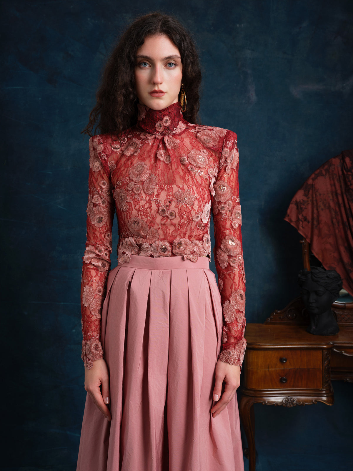 Loretta Dantel Top